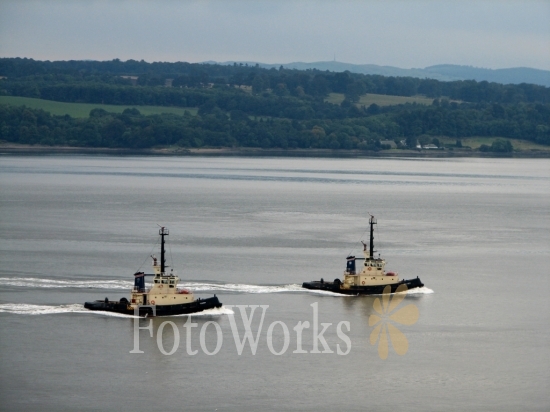 Ships in the Firth of Forth