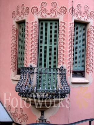 Fenêtre de la maison de Gaudi