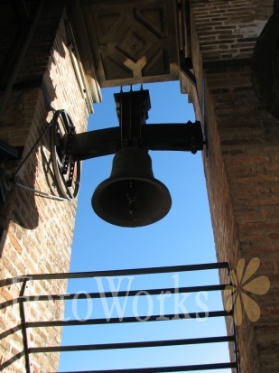 Giralda's bell
