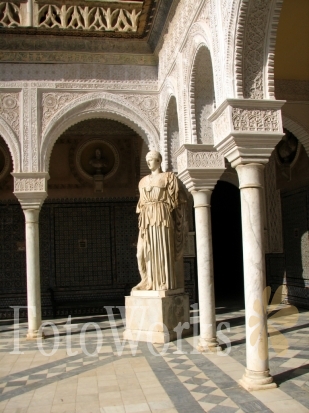 Casa de Pilatos, main patio
